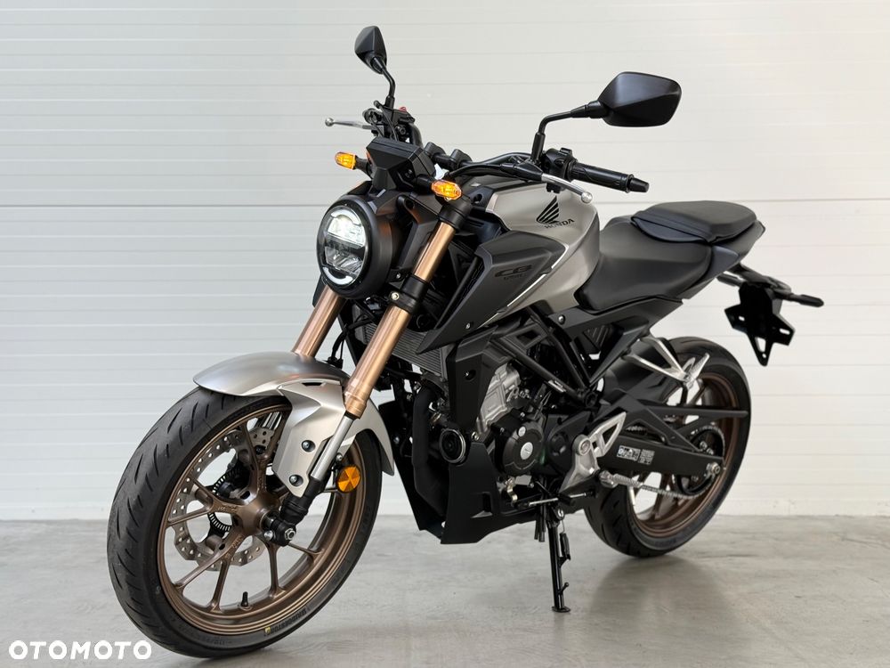 Honda CB - 7