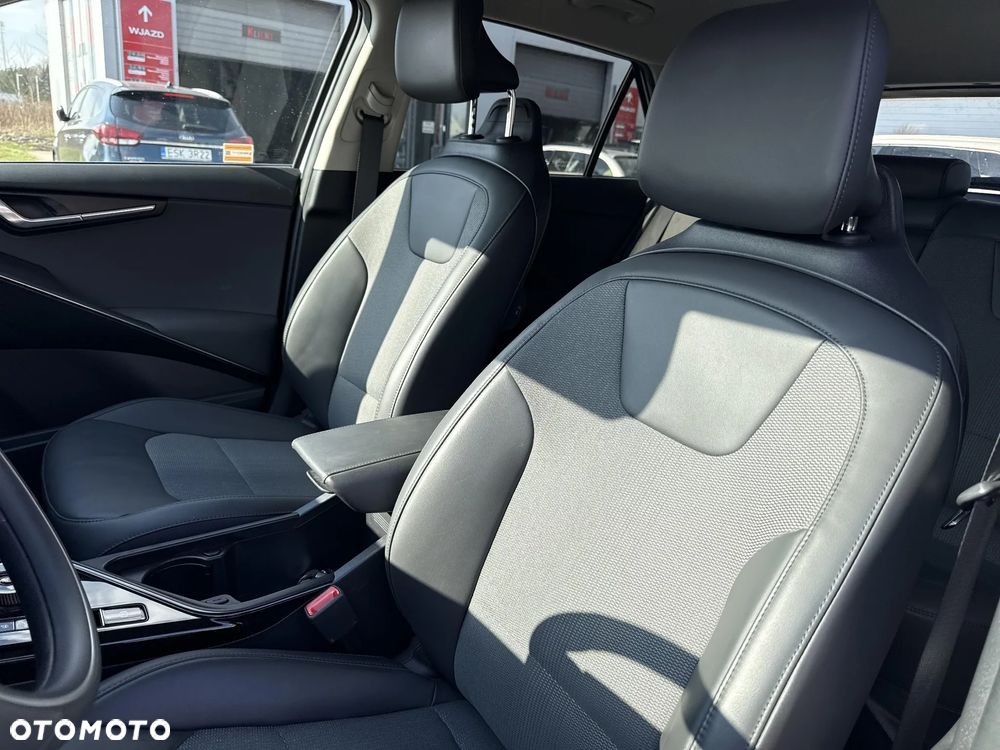 Kia Niro 64kWh L - 11