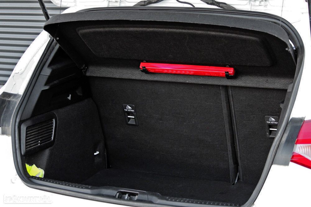 Ford Focus 1.0 EcoBoost ST-Line - 14