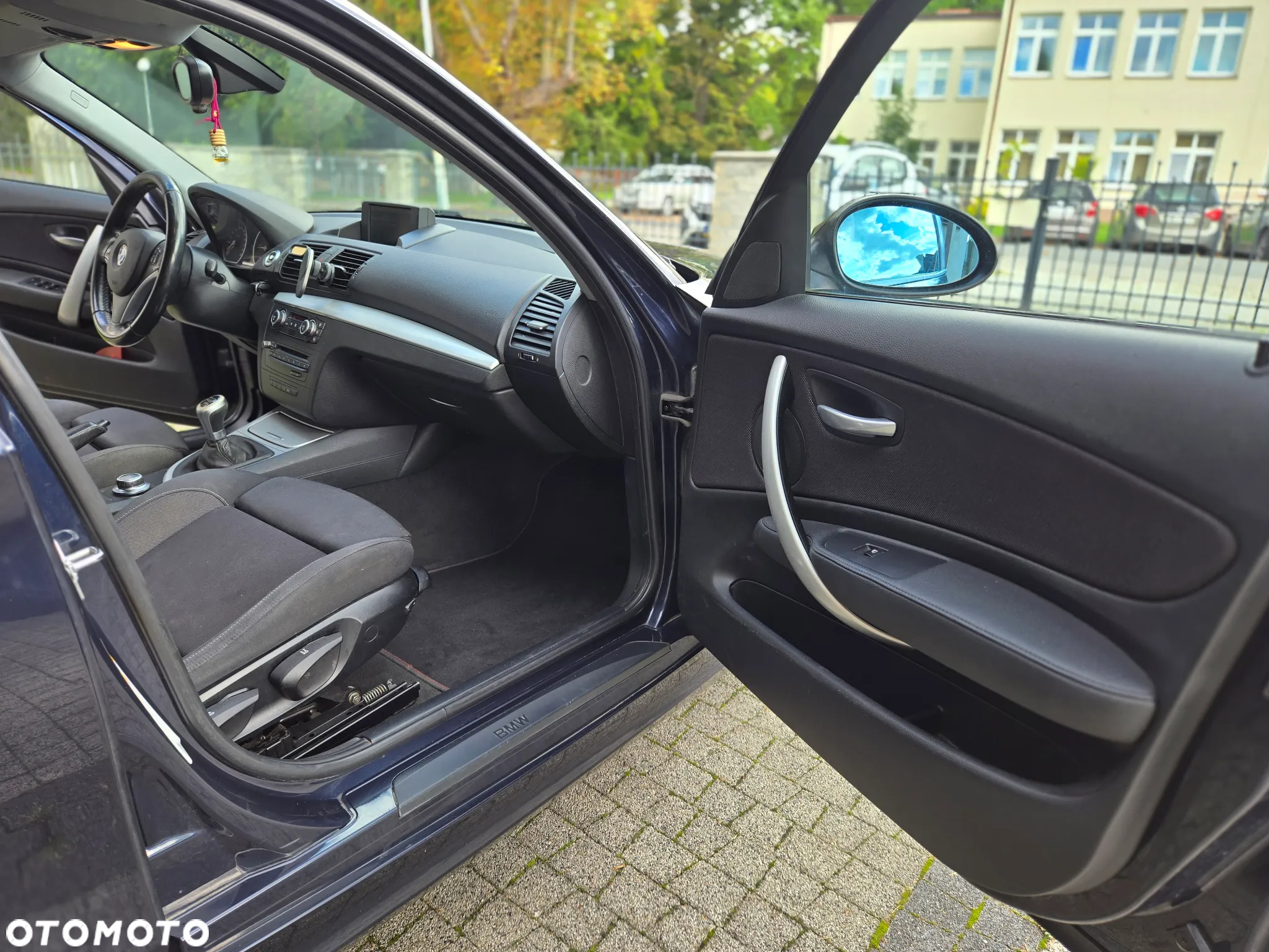 BMW Seria 1 120d - 6