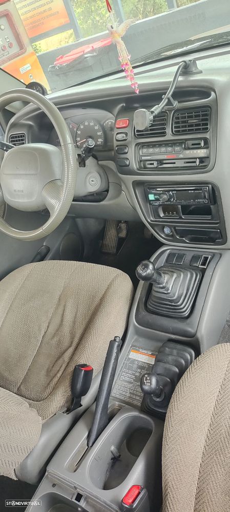 Suzuki Grand Vitara Metal Top 2.0 TDi - 9