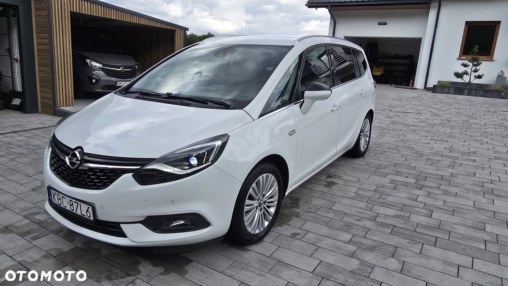 Opel Zafira - 2