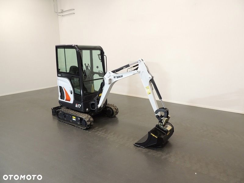 Bobcat E17 - 3