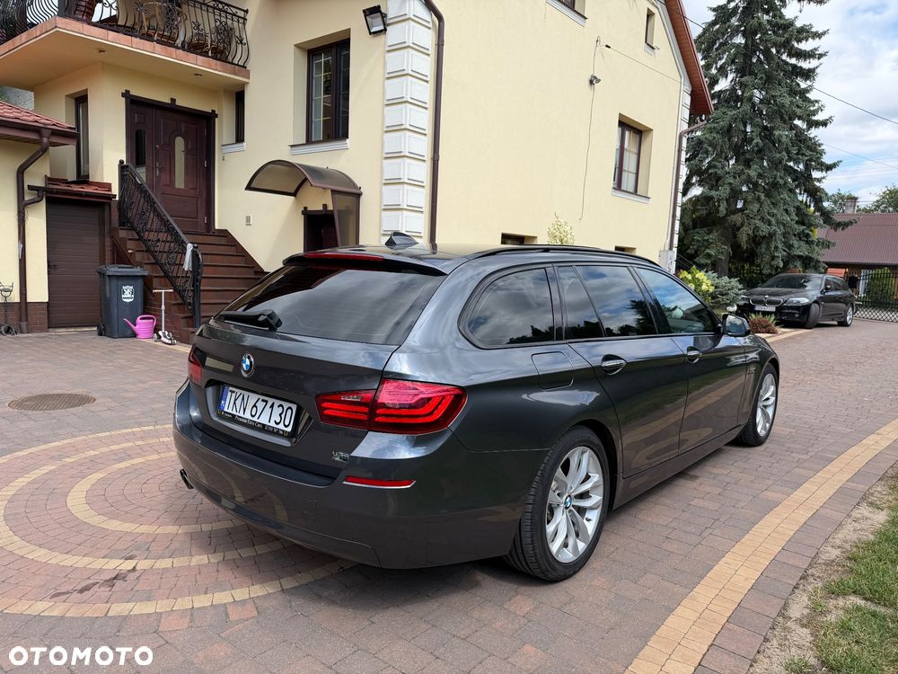BMW Seria 5 525d Luxury Line - 14