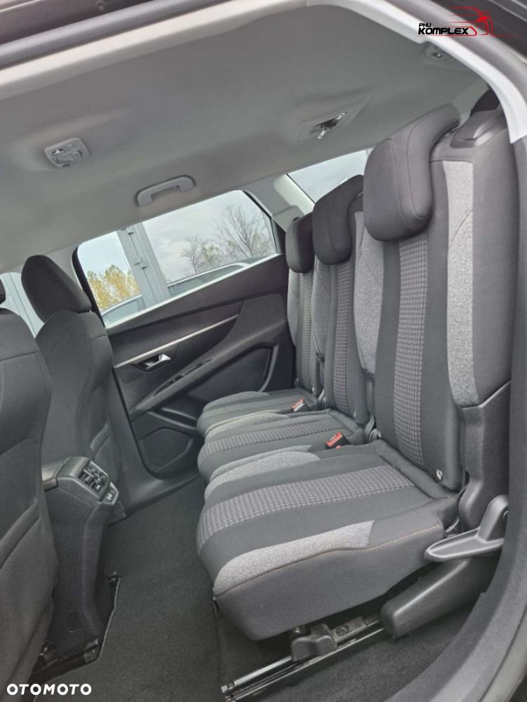Peugeot 5008 - 9