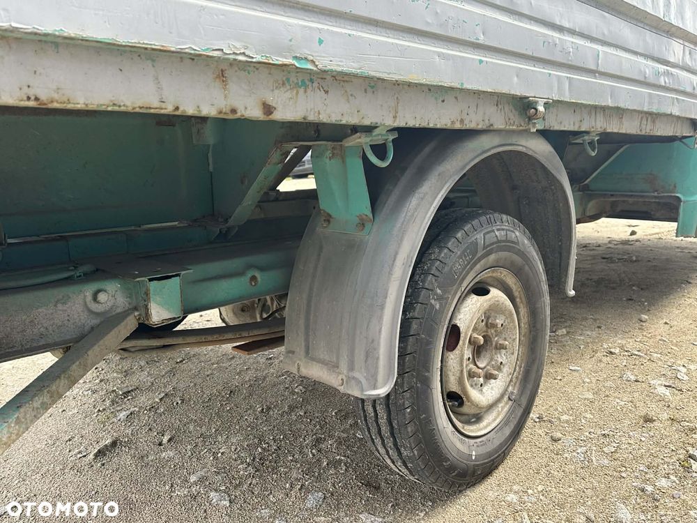 Mercedes-Benz 208D - 11