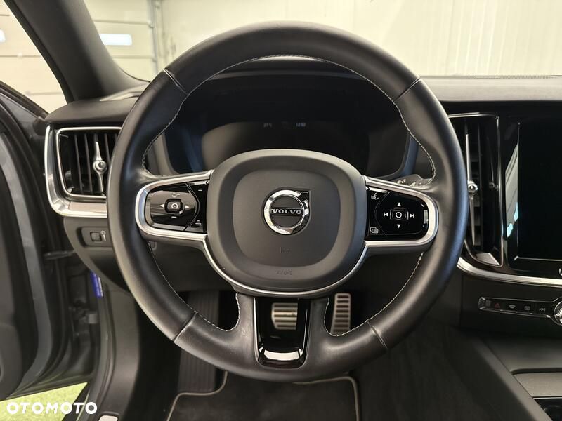 Volvo S60 B5 B AWD R-Design - 14