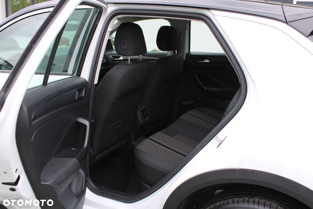 Volkswagen T-Roc - 27