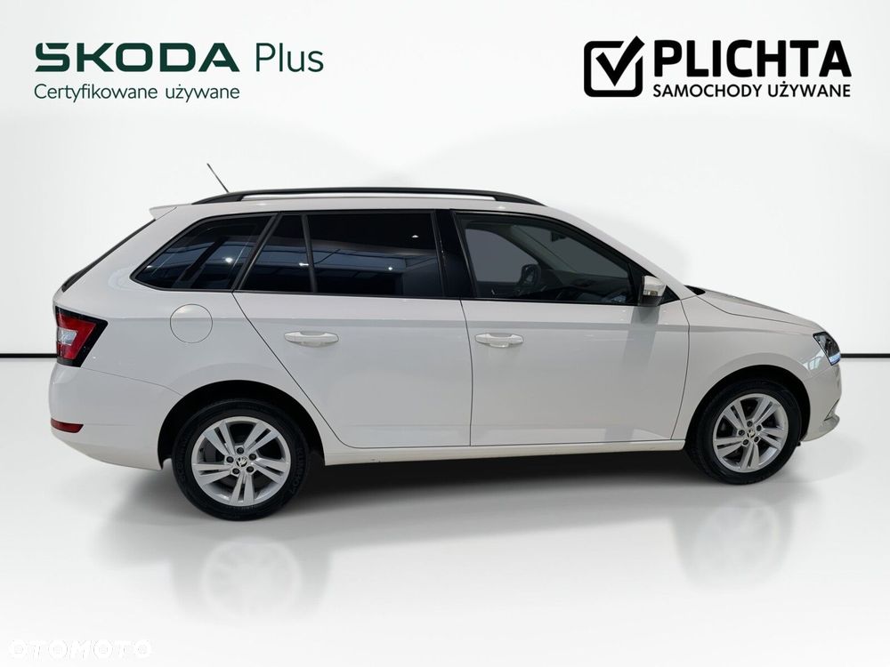 Skoda Fabia 2022 photo 4