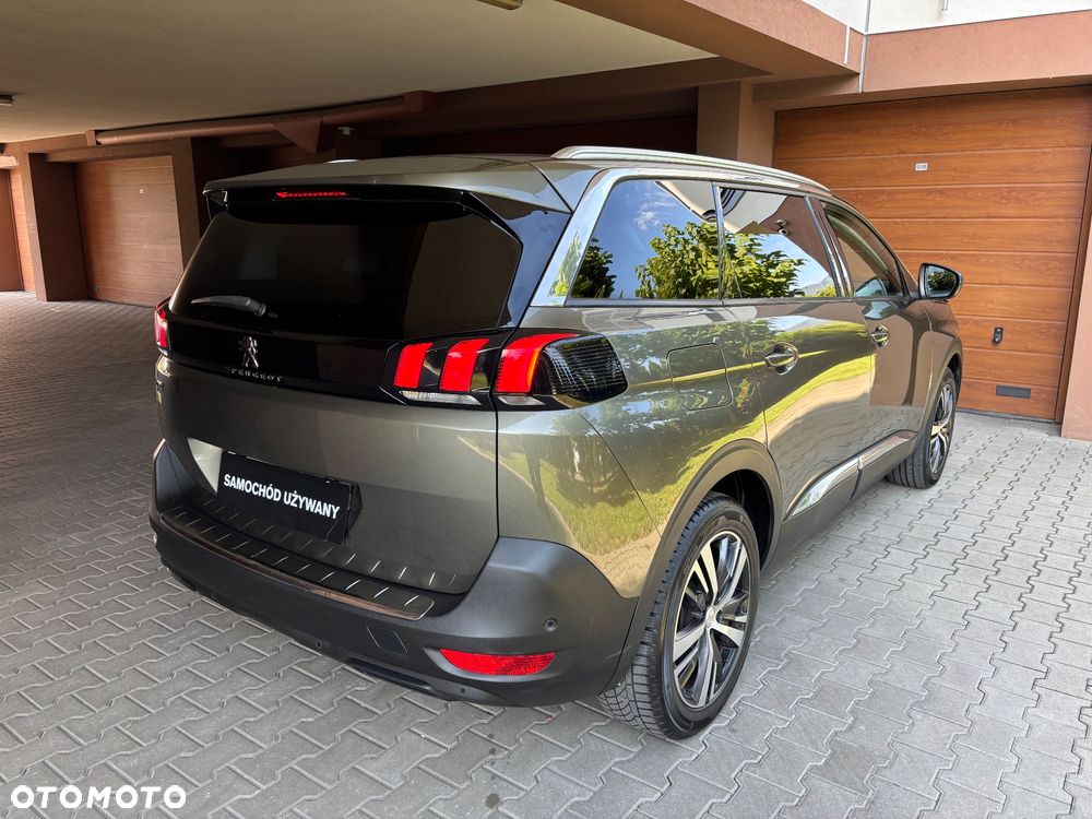 Peugeot 5008 2018 photo 3
