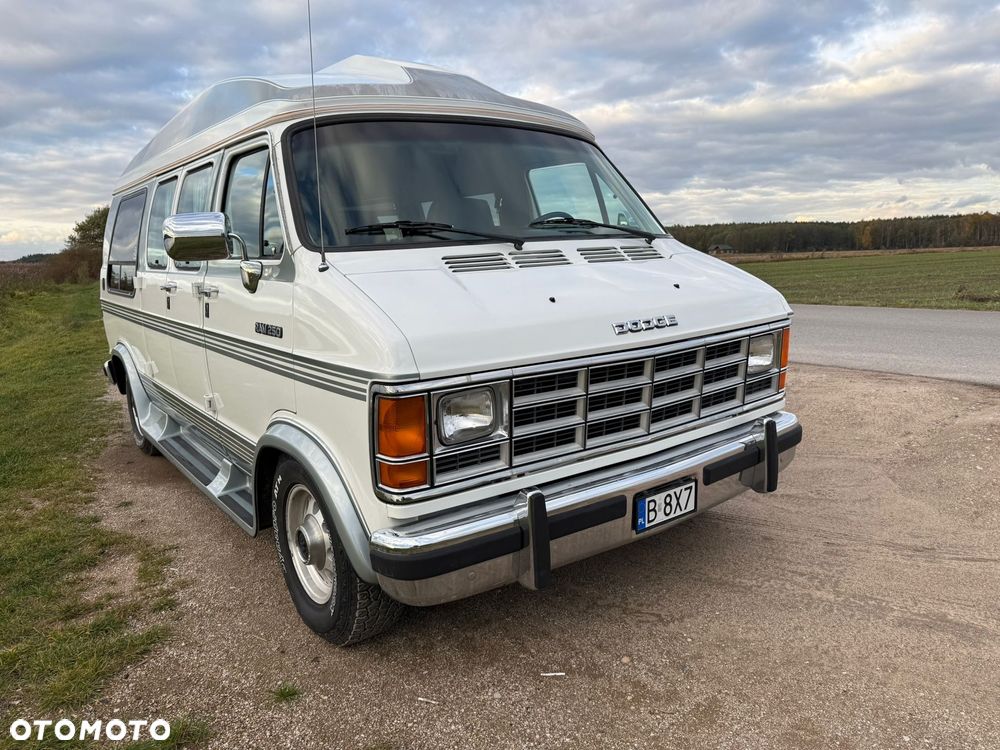 Dodge RAM VAN B250 318 V8 - 9