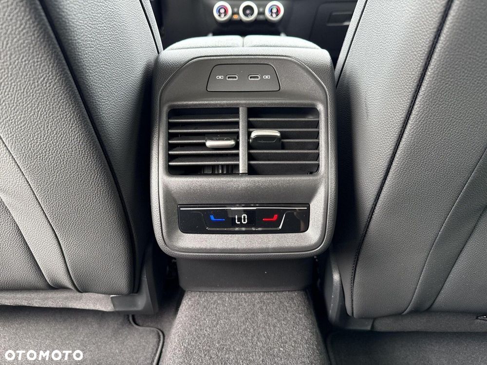 Skoda Superb 2.0 TSI Selection DSG - 28