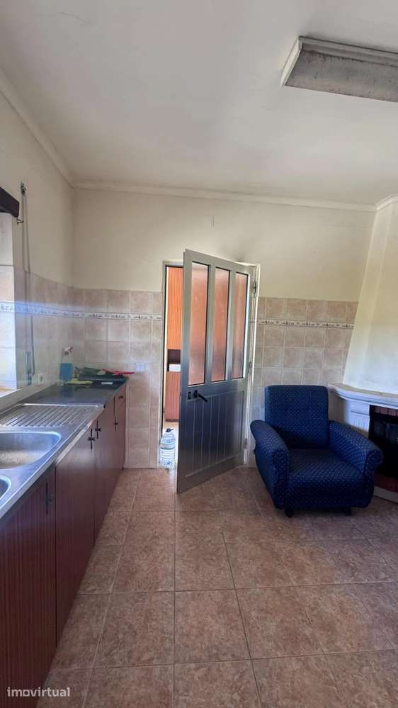 Oportunidade - Moradia T1 com 570 m2 de Terreno - Grande imagem: 3/8
