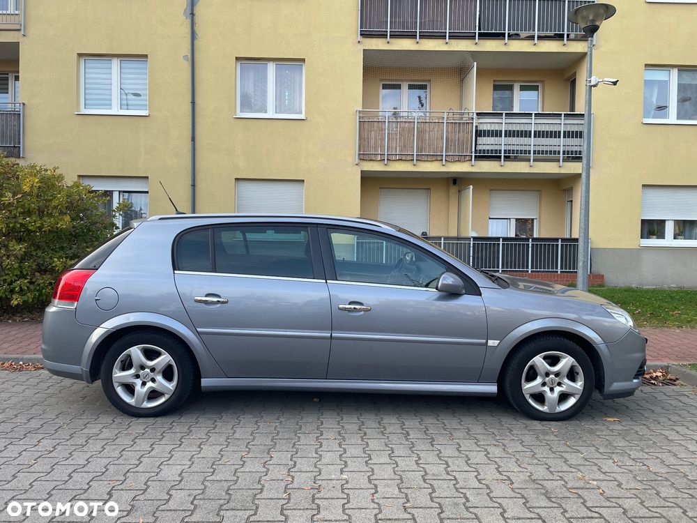 Opel Signum 1.9 CDTI Sport - 11