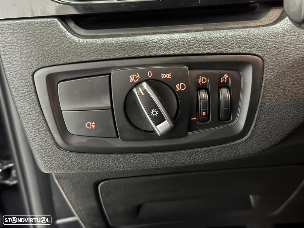 BMW X1 16 d sDrive Advantage - 31