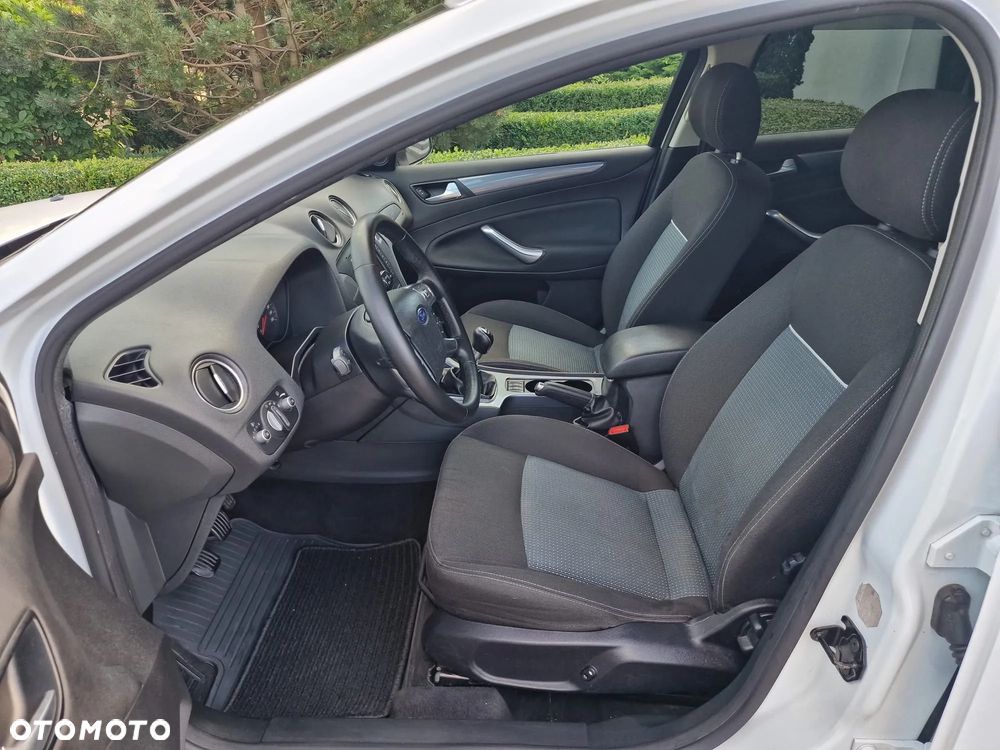 Ford Mondeo 2.0 TDCi Champions Edition - 22