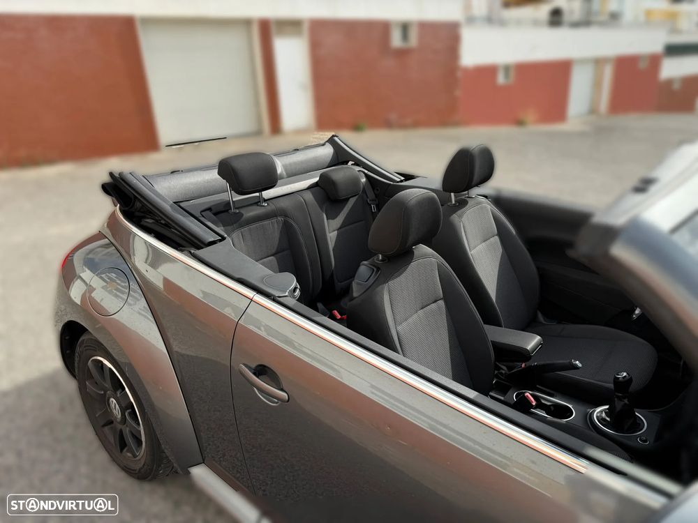 VW New Beetle Cabriolet 1.6 TDi Design - 12