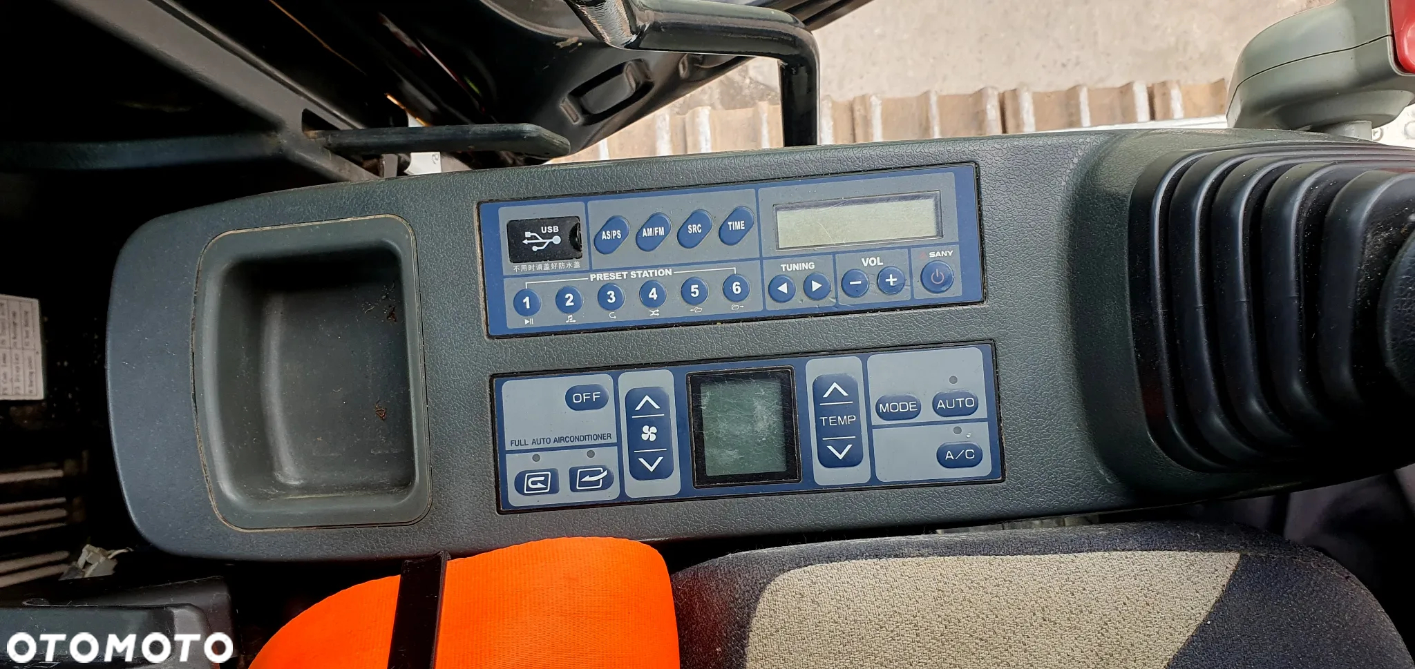 Sany SY 215C - 12