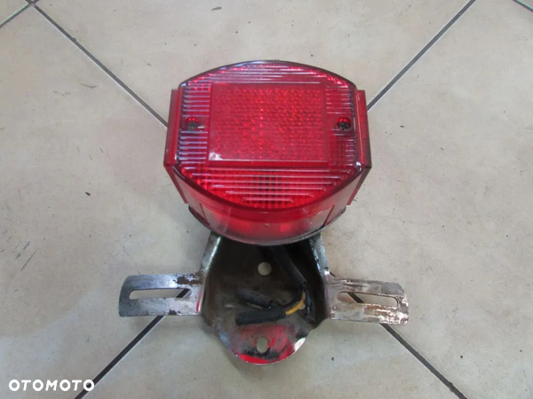 Moto Guzzi V65 C nie V50 lampa tył CEV