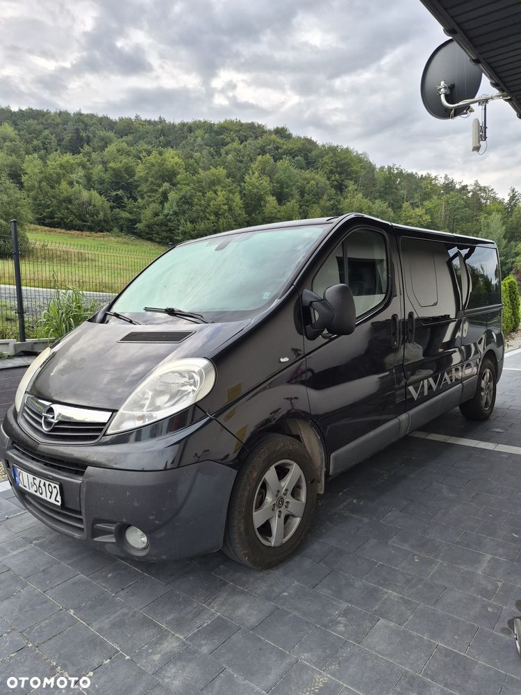 Opel Vivaro - 1