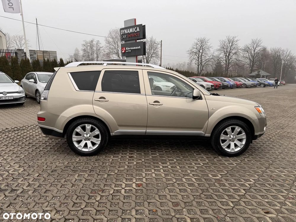 Mitsubishi Outlander 2.0 DID Instyle - 8