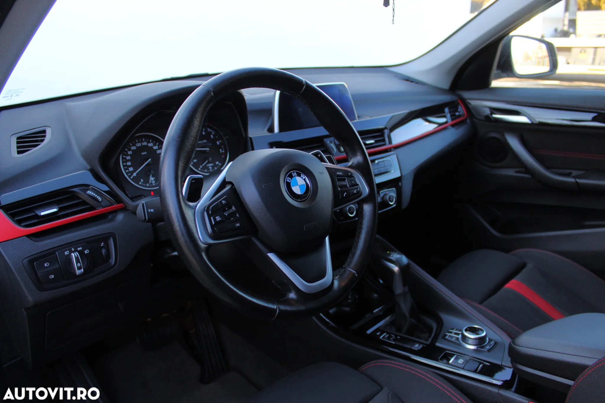 BMW X1 xDrive20i AT Sport Line - 10