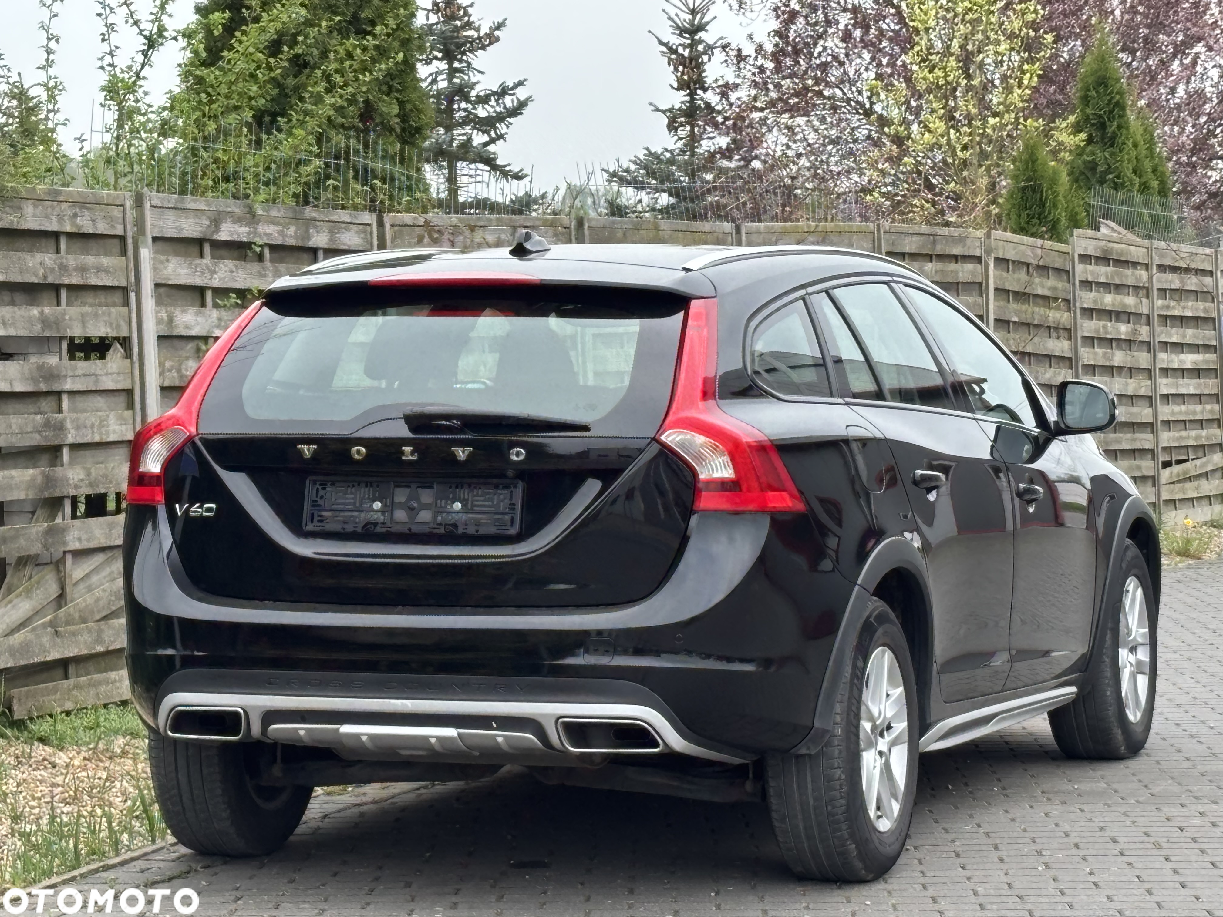 Volvo V60 Cross Country D3 Momentum - 12