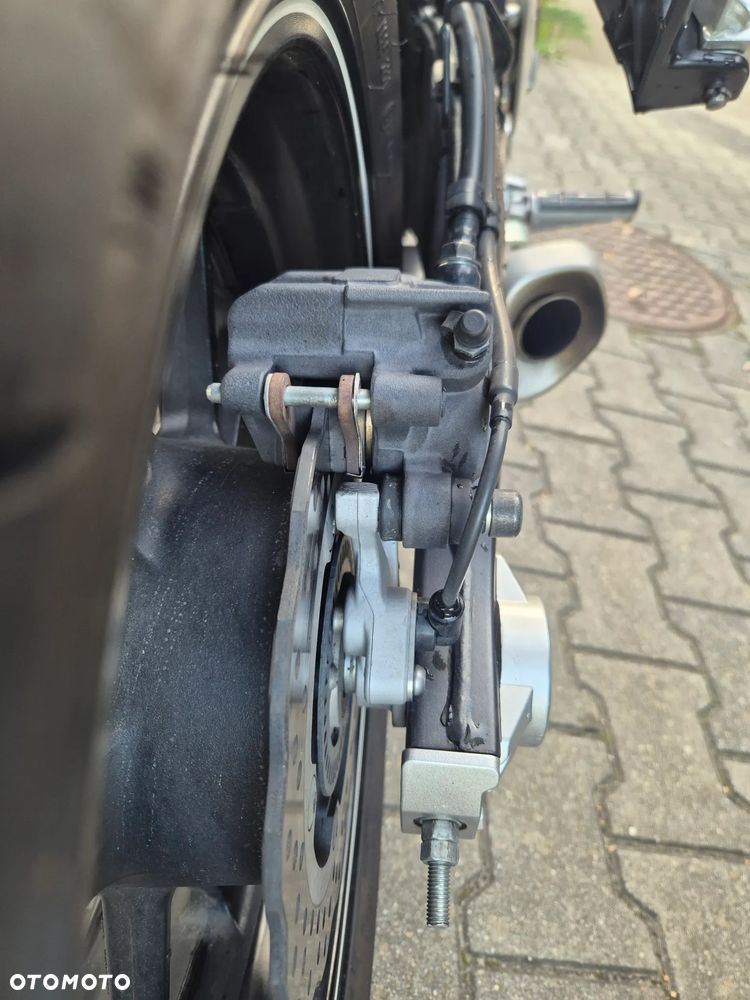 Yamaha MT - 19