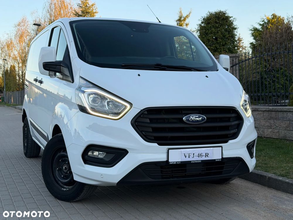 Ford CUSTOM - 6