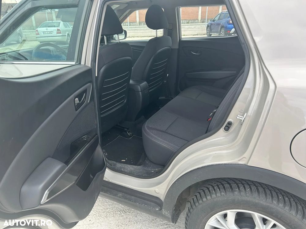 SsangYong Tivoli - 12