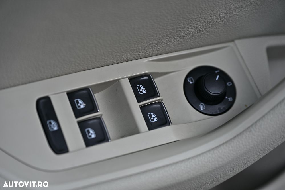 Skoda Superb 2.0 TDI DSG L&K - 22