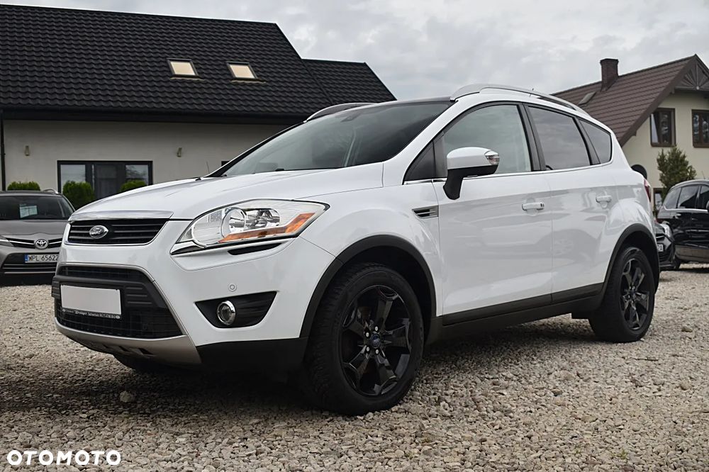 Ford Kuga 2.0 TDCi 2x4 Titanium - 4