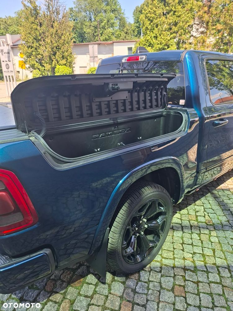 RAM 1500 5.7 Crew Cab Shortbed Limited Black - 8