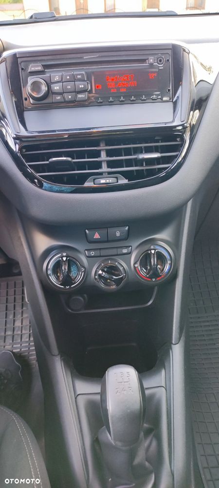 Peugeot 208 1.2 VTi Access - 18