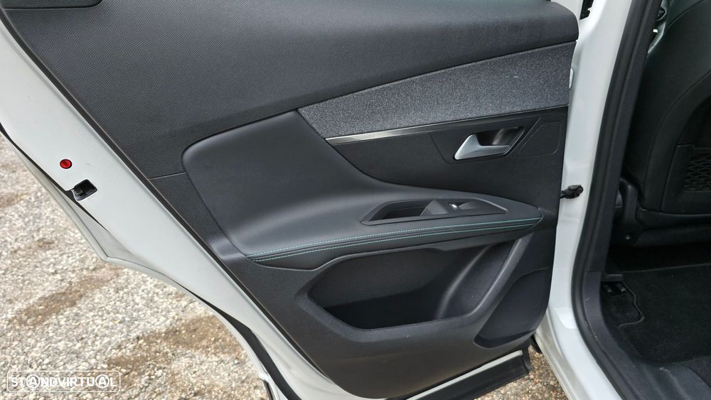 Peugeot 3008 1.5 BlueHDi Allure Pack EAT8 - 53