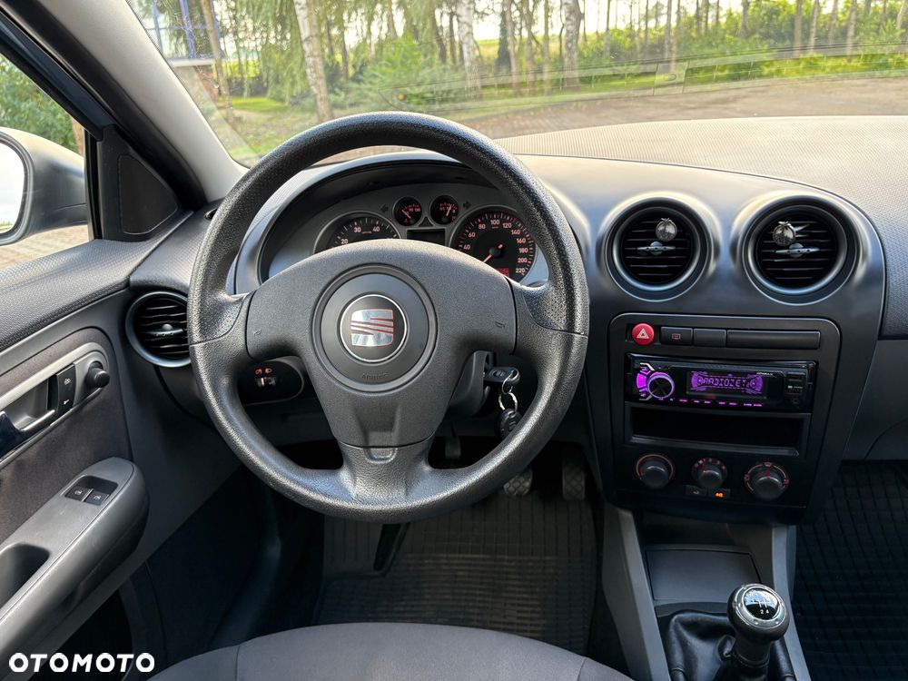 Seat Ibiza 1.4 16V Sport - 21