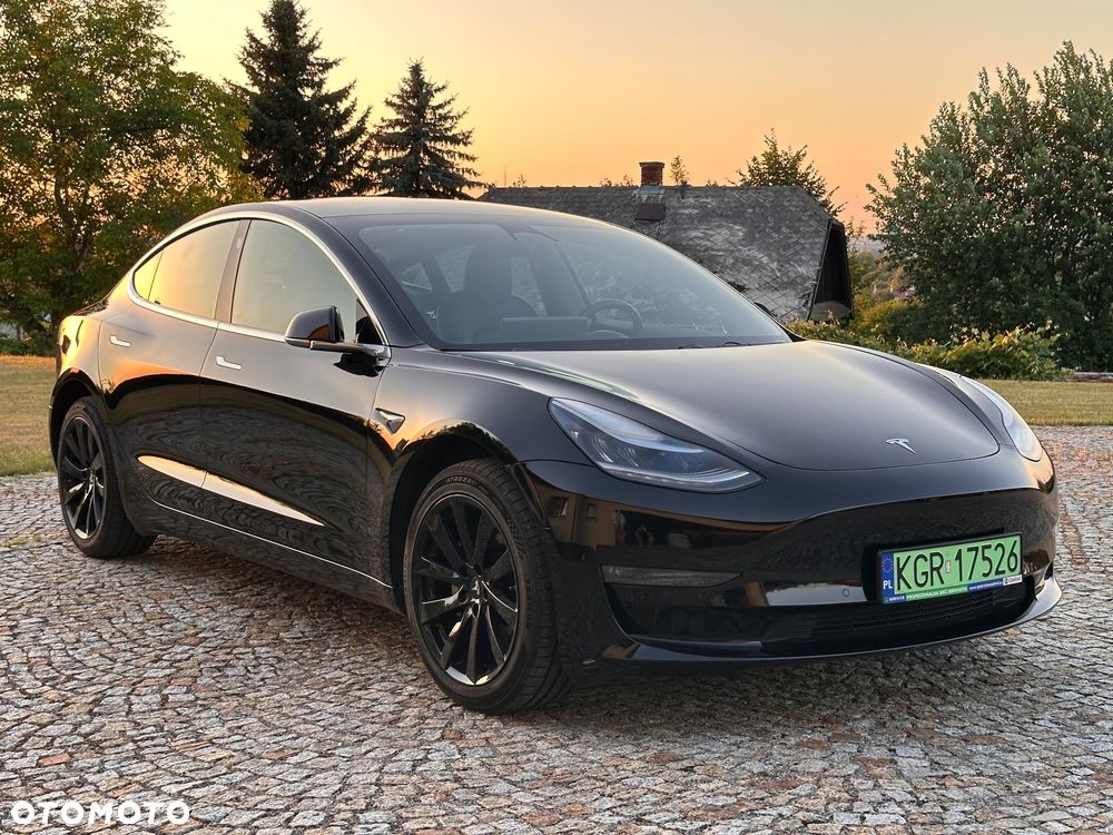Tesla Model 3 - 16