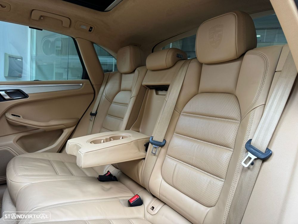 Porsche Macan Turbo PDK - 4