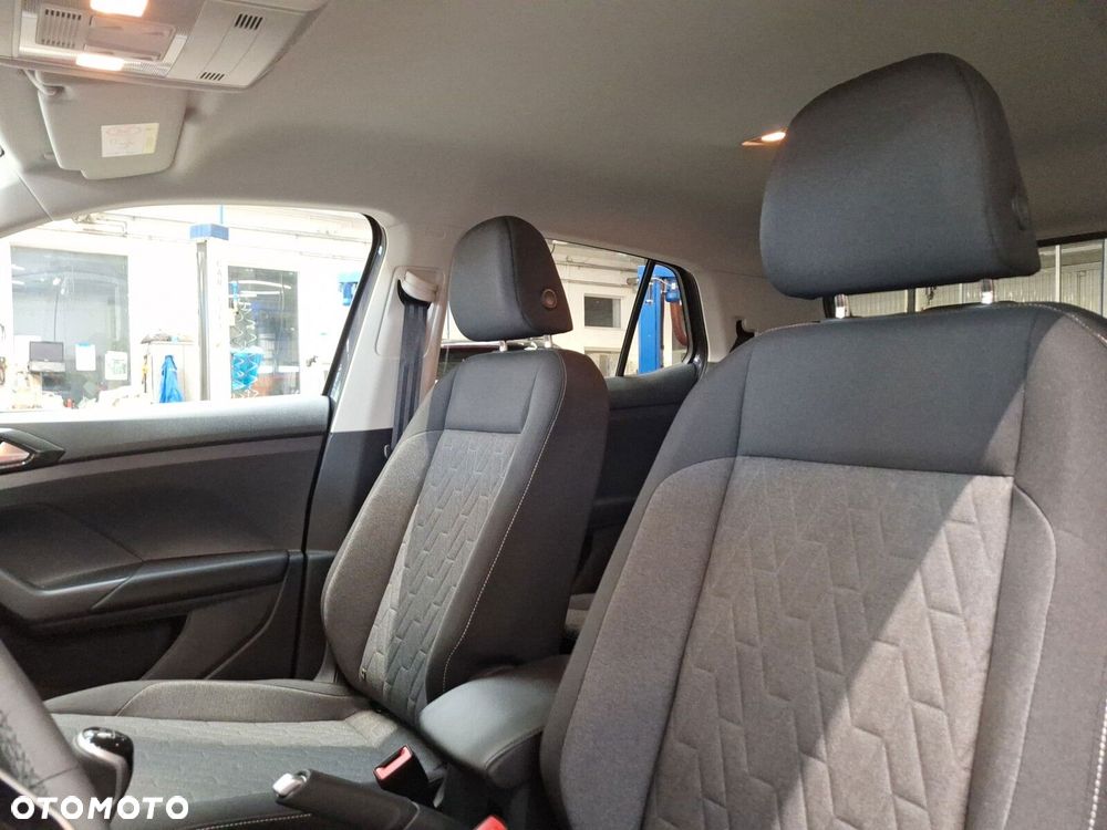 Volkswagen T-Cross - 11