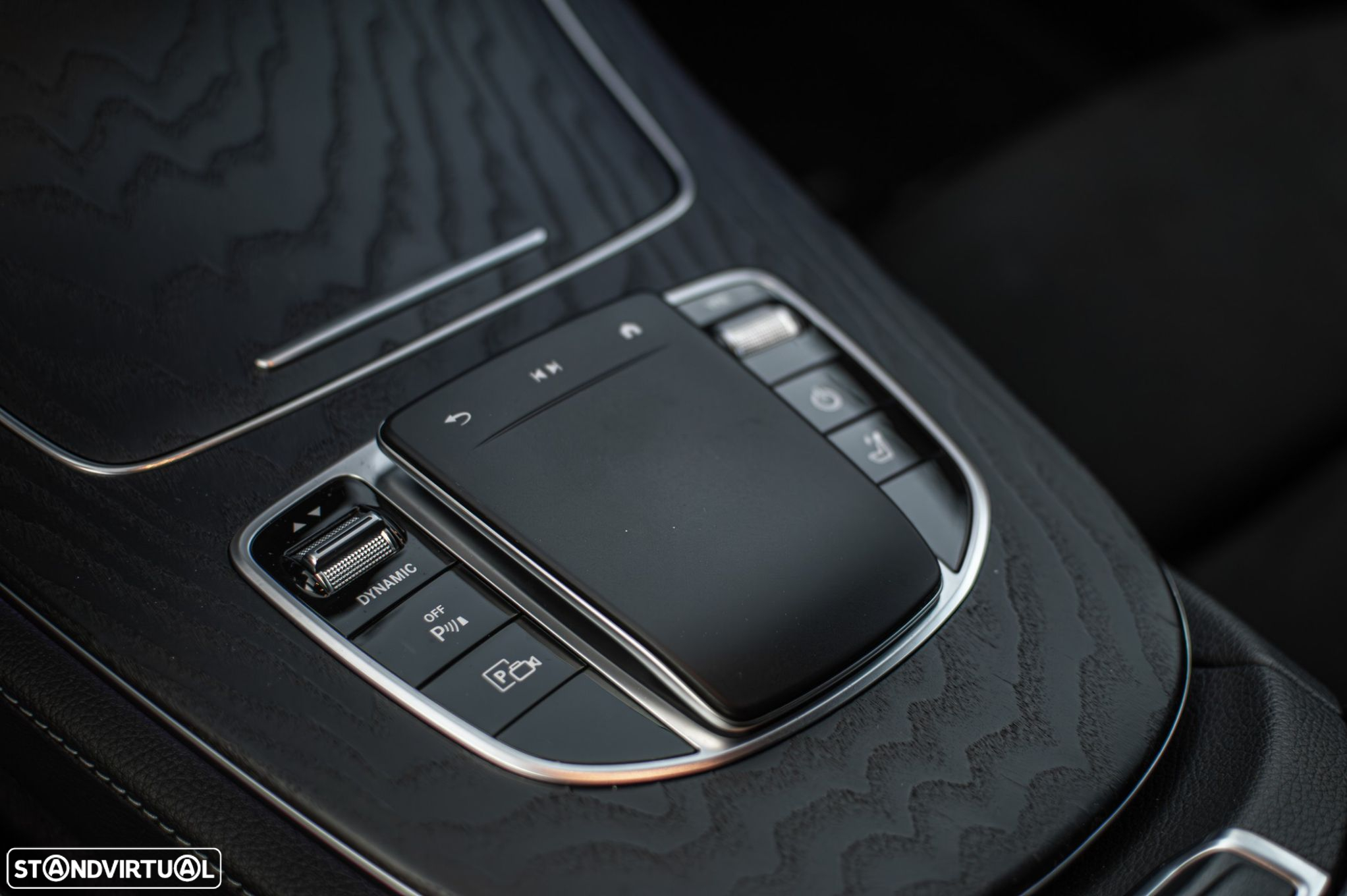 Mercedes-Benz E 300 - 37