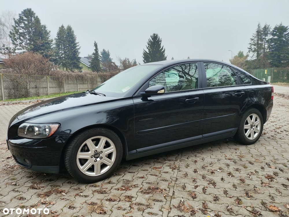 Volvo S40 2.0D Momentum - 1