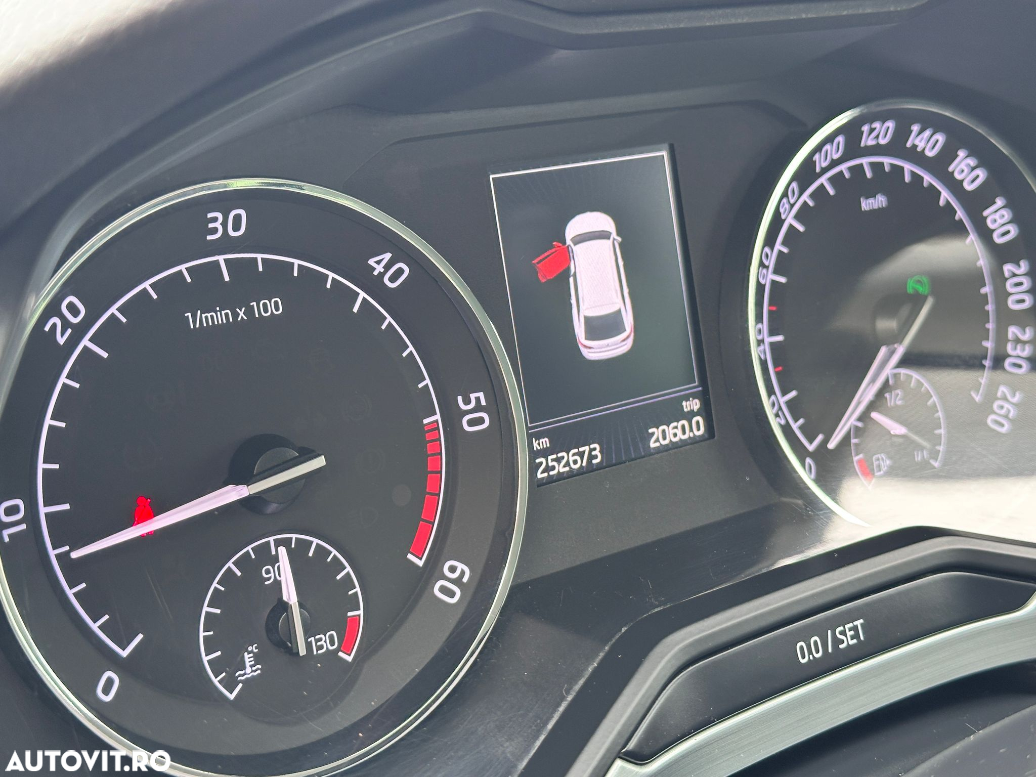 Skoda Superb 2.0 TDI DSG Ambition - 21