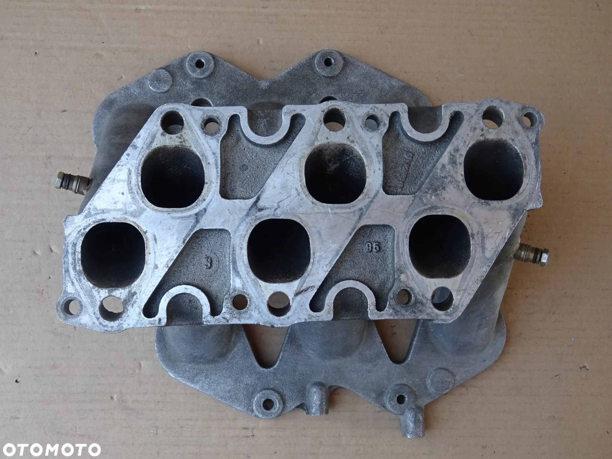 KOLEKTOR SSĄCY OPEL OMEGA C B SINTRA 3.0 V6 2,5 V6 - 8