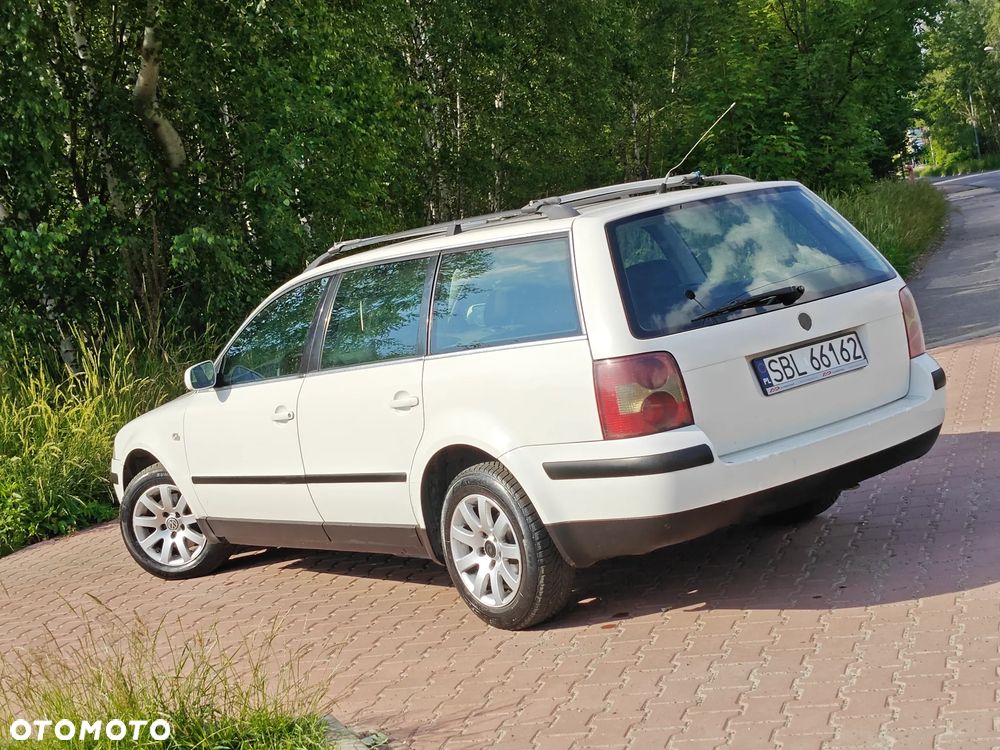 Volkswagen Passat 1.9 TDI Comfortline - 6