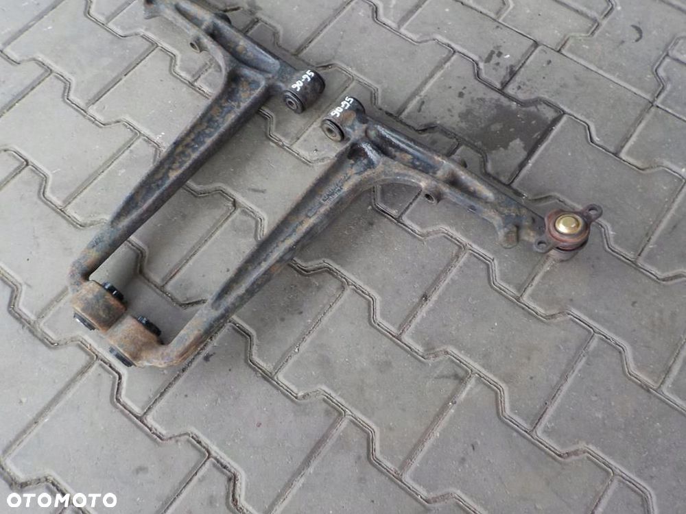 VW T4 90-95 WAHACZ PRAWY LEWY DÓŁ DOLNY - 3