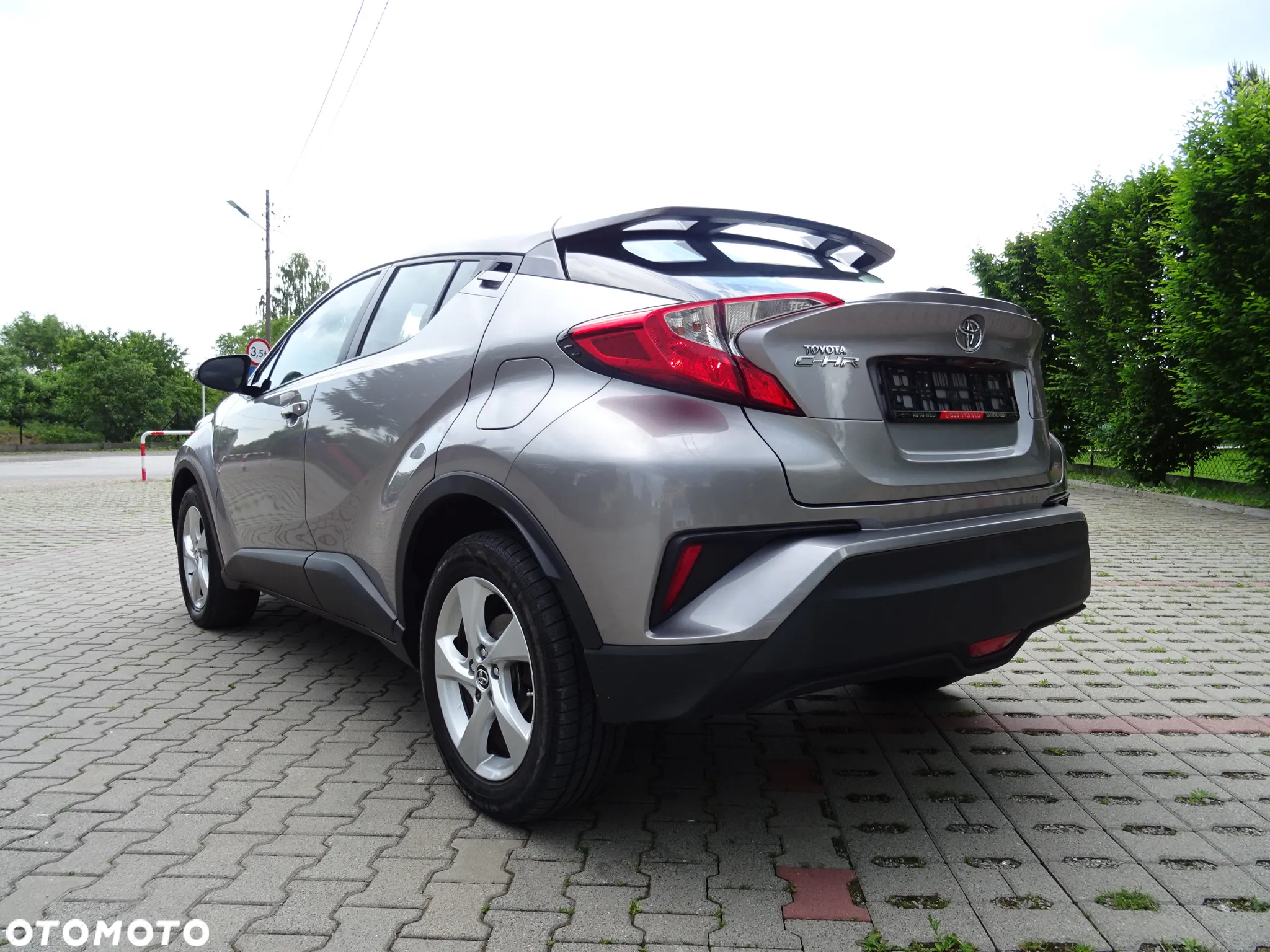 Toyota C-HR 1.2 T Premium - 12