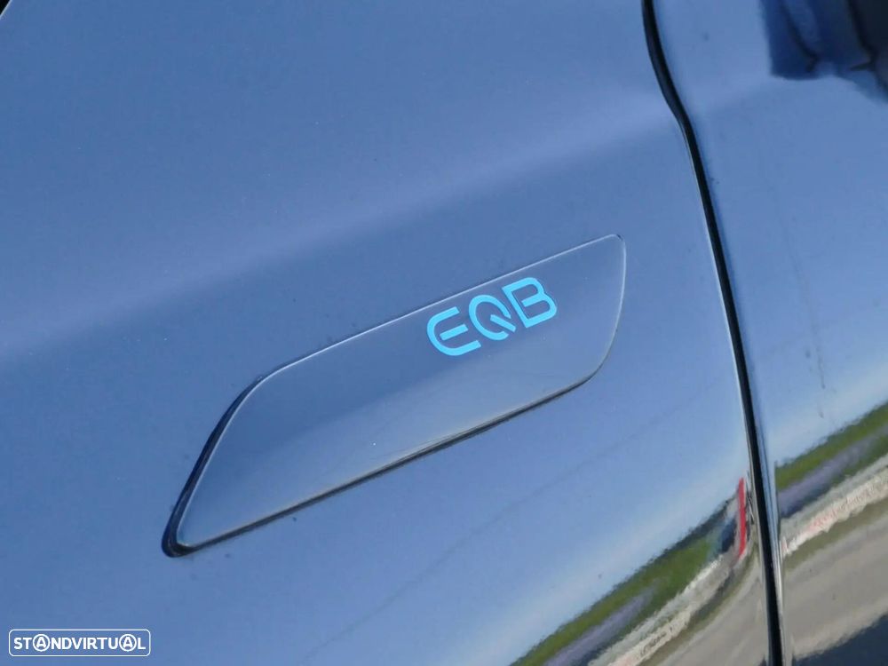 Mercedes-Benz EQB 300 4Matic - 11