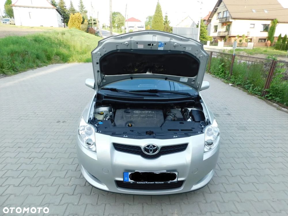 Toyota Auris 1.6 VVT-i Executive - 27