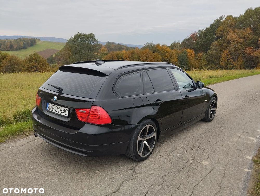 BMW Seria 3 318d - 5