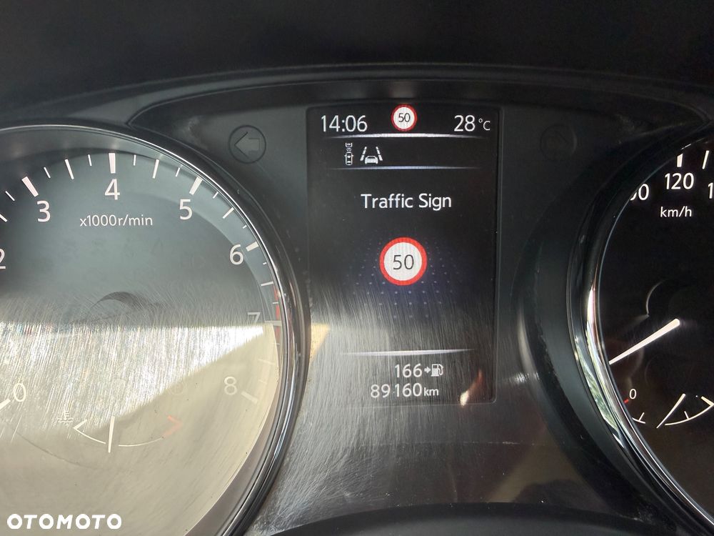 Nissan Qashqai - 11